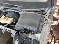 OBUDOWA KOMPUTERA Silnika plastik osłona ECU AUDI A4 B6 B7 Europa