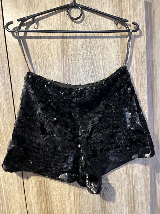 Шорты в пайетку