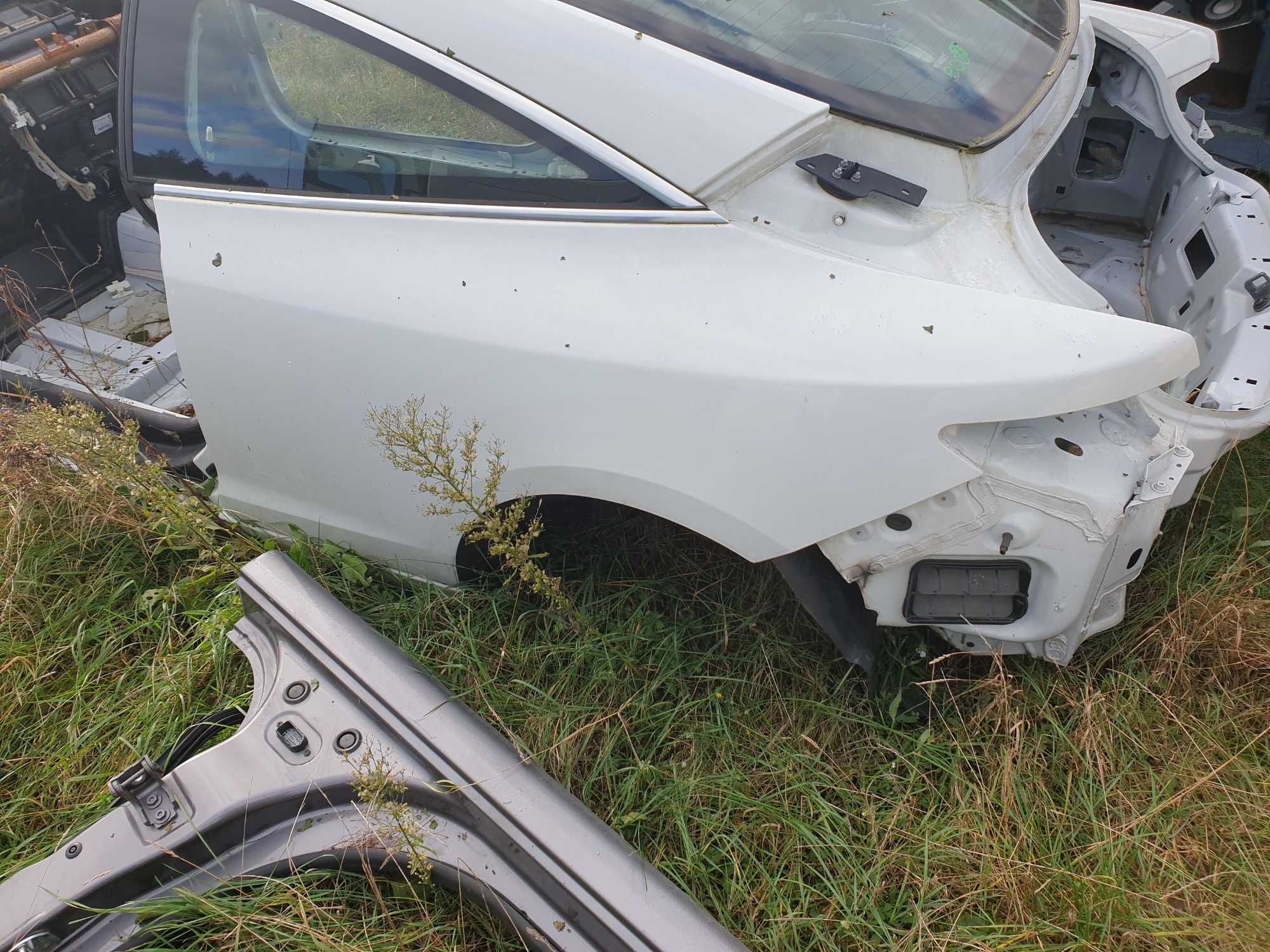 Renault laguna III 3 coupe lewy próg błotnik ov 369 biały