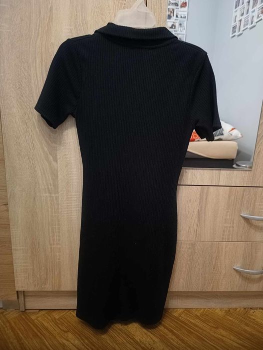 Czarna marszczona sukienka z kołnierzykiem QED London rozmiar XS 34