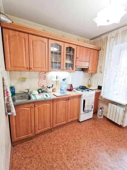 Сдам комнату м Позняки, от метро пешком 5-7 мин. Григоренко 39