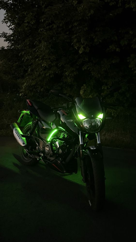 Продам  bajaj pulsar180