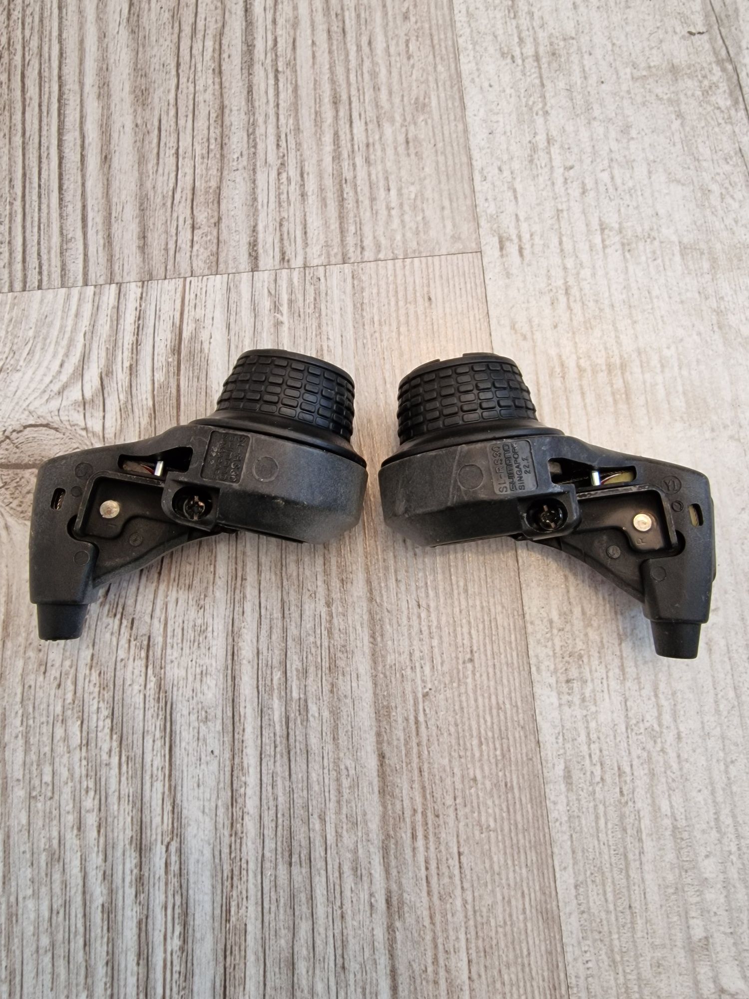 Manetki przerzutki Shimano komplet 3×6