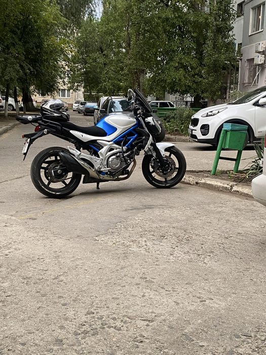 suzuki gladious 650