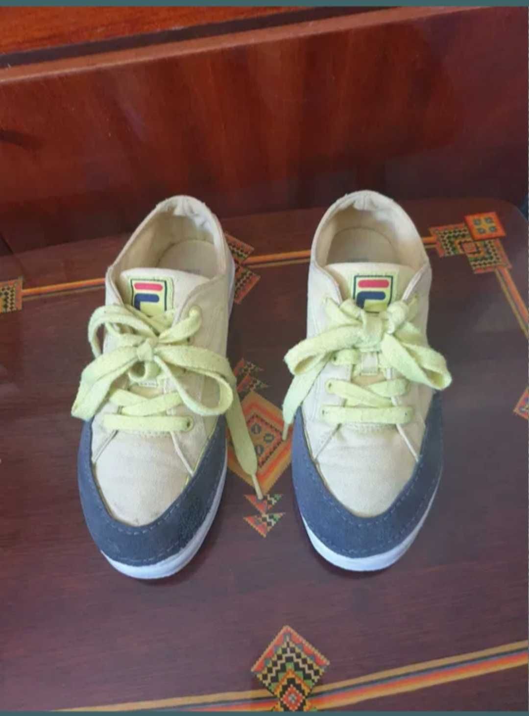 Кроссовки Fila - р.37;36 -кожанные на платформе