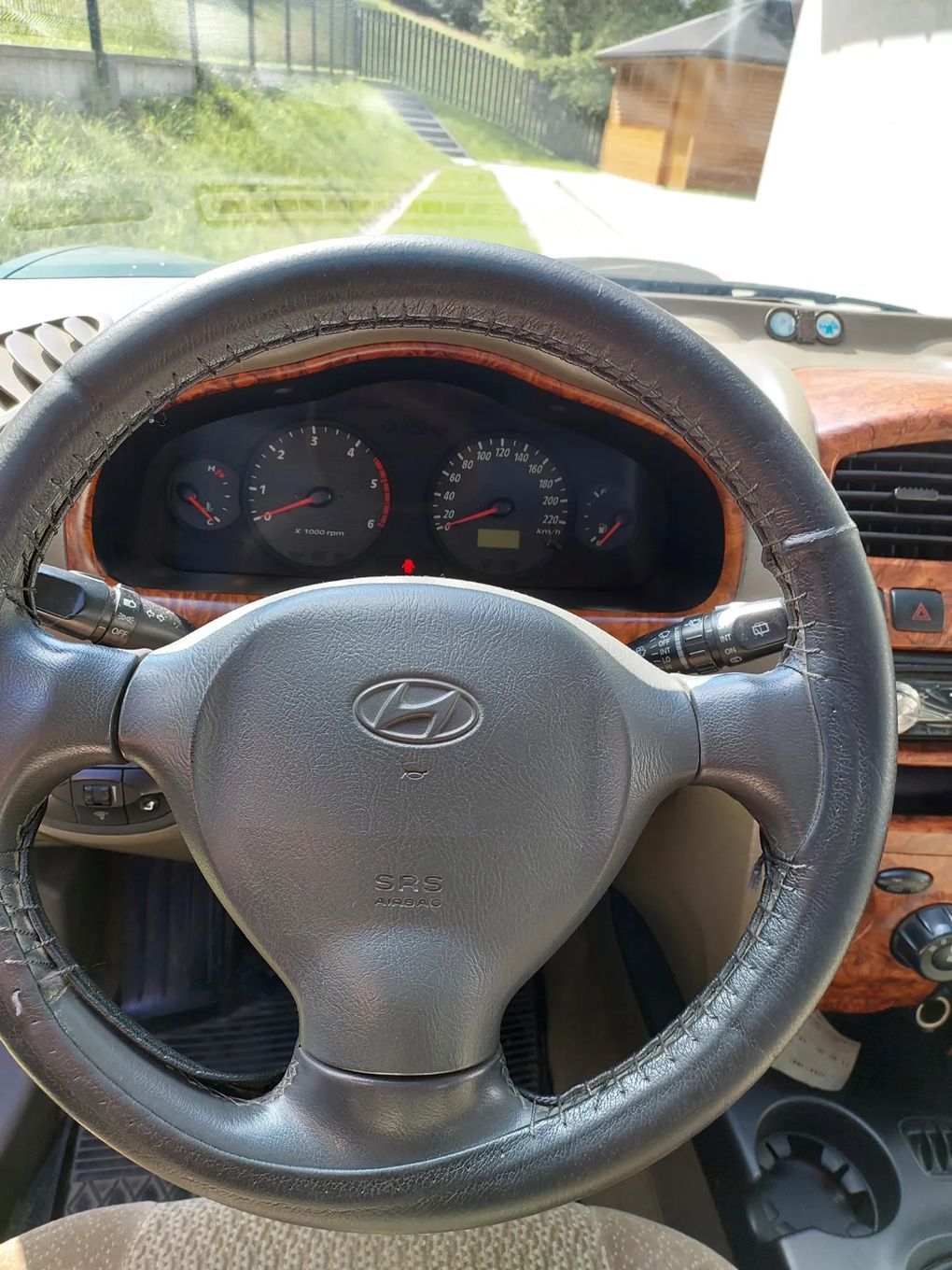 Hyundai Santa Fe Stan pojazdu jak na ten wiek bardzo dobry