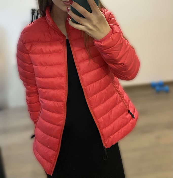 Жіноча осіння куртка