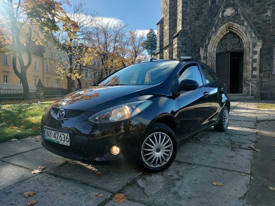 MAZDA -2 , świezo ,sprowadzona,zarejestrowana ,benzyna
