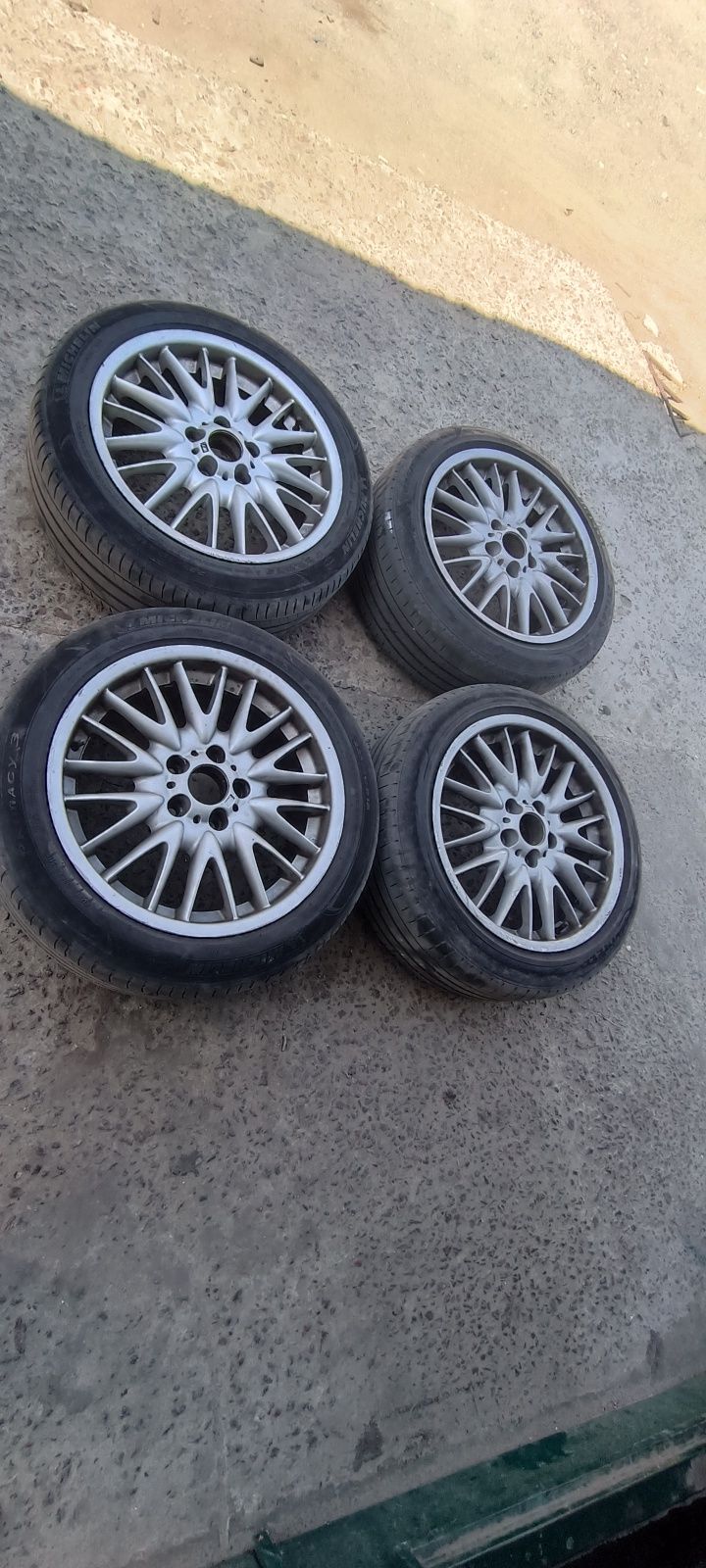 Продам диски R18 BMW