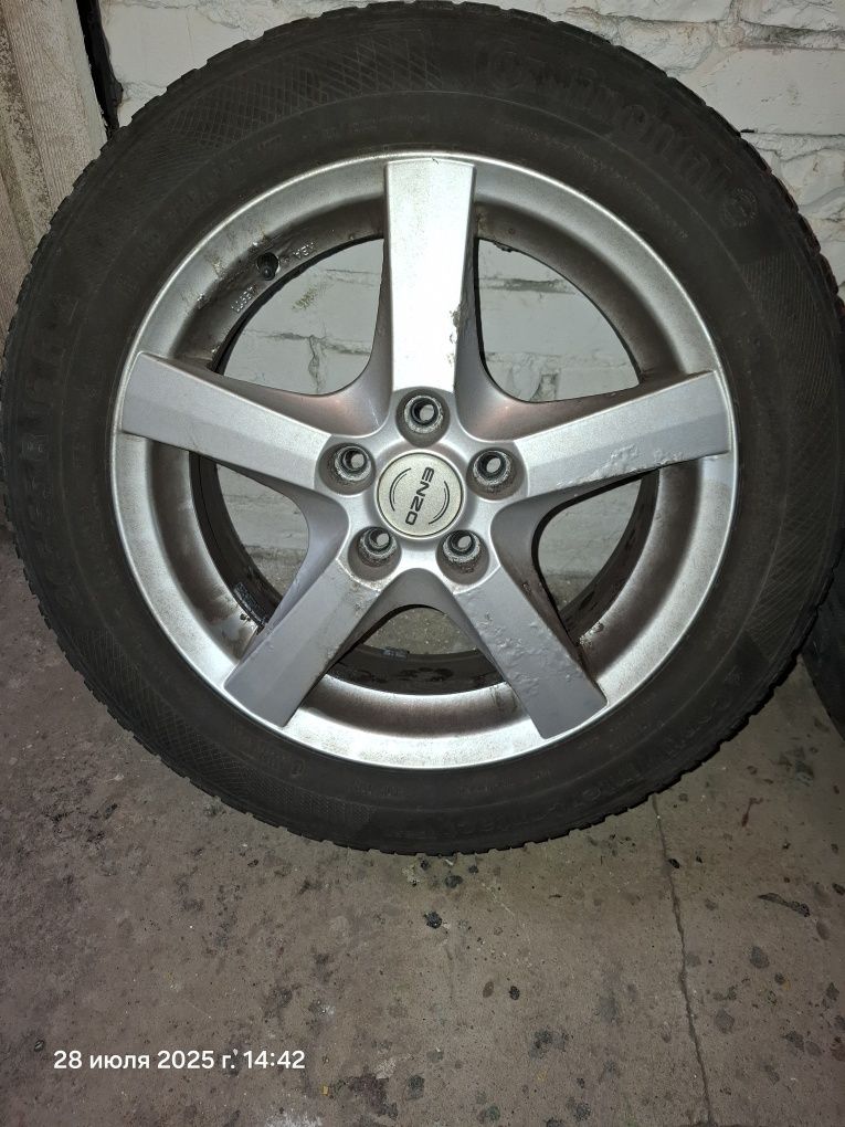 Opony 205x55x16 razom z felgami