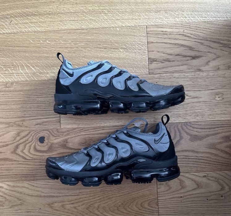 Nike vapormax plus cool grey
