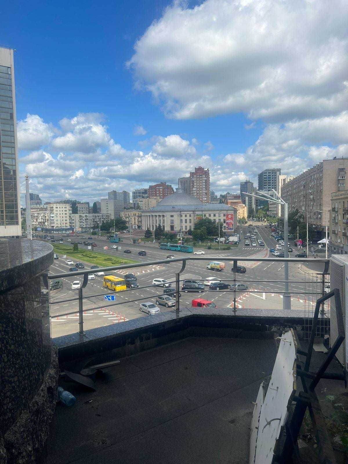 Open Space офіс в центрі метро Університет (800 м2)
