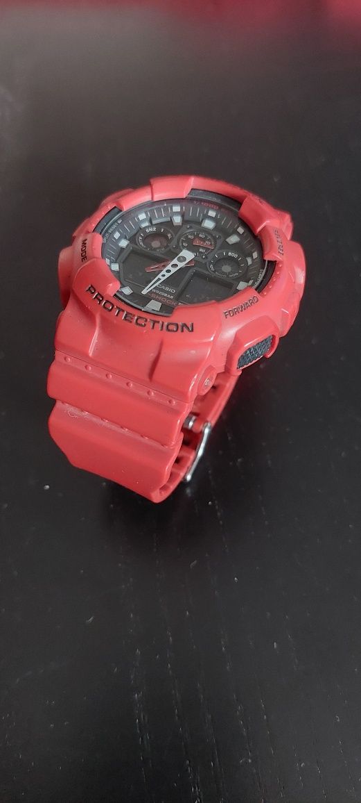 Casio G-Shoock GA-100B