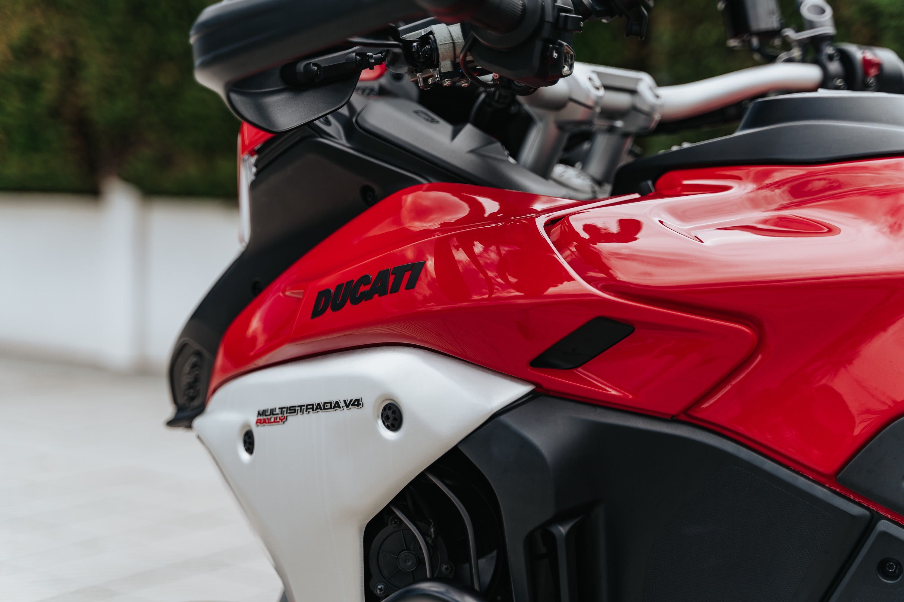 Ducati Multistrada V 4 Rally  - Wypożyczalnia Wyjątkowych Motocykli