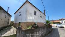Venda de moradia V4 de dois pisos, Perre, Viana do Castelo