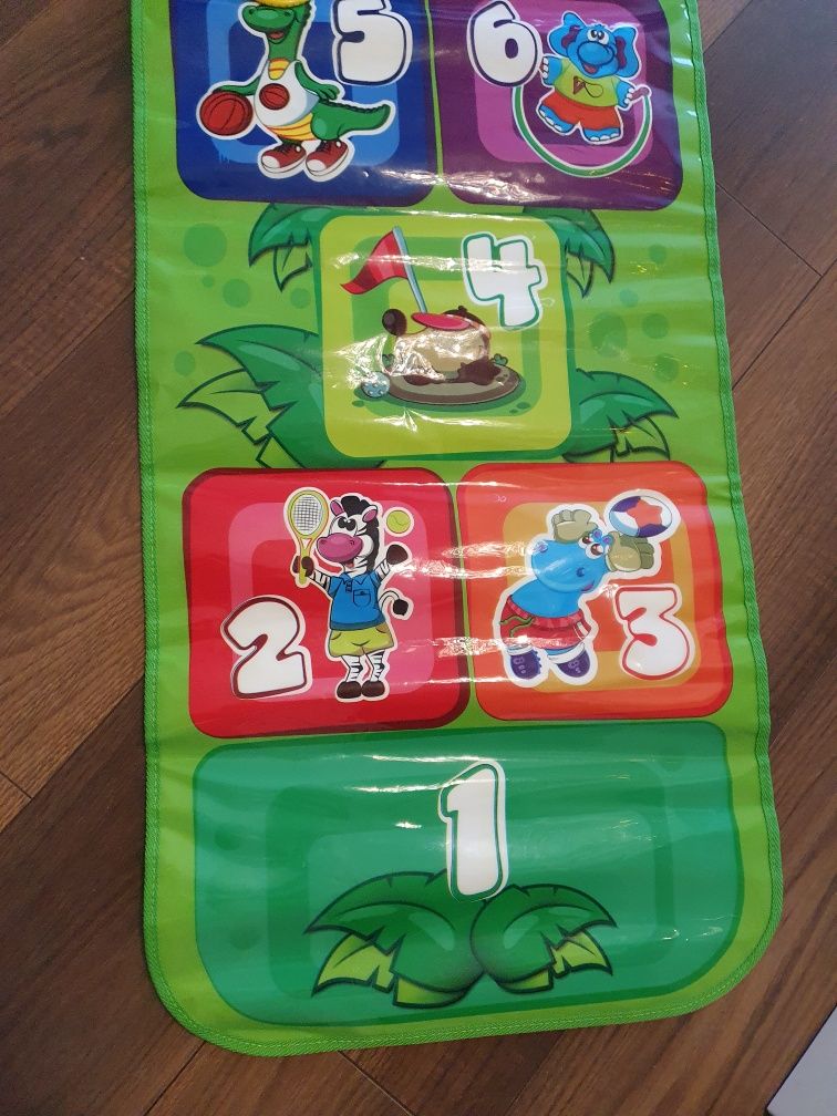 Chicco, mata elektroniczna, Gra w klasy