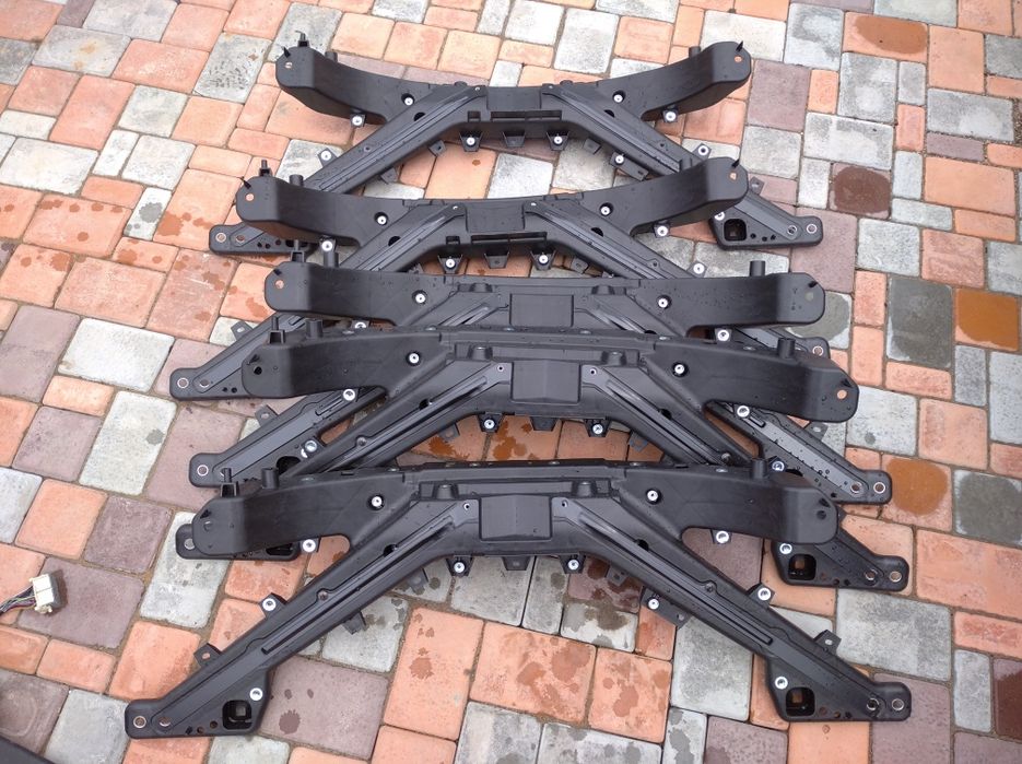 Пиропатрон предохранитель батареи 1064689-00 Tesla Model 3 Y