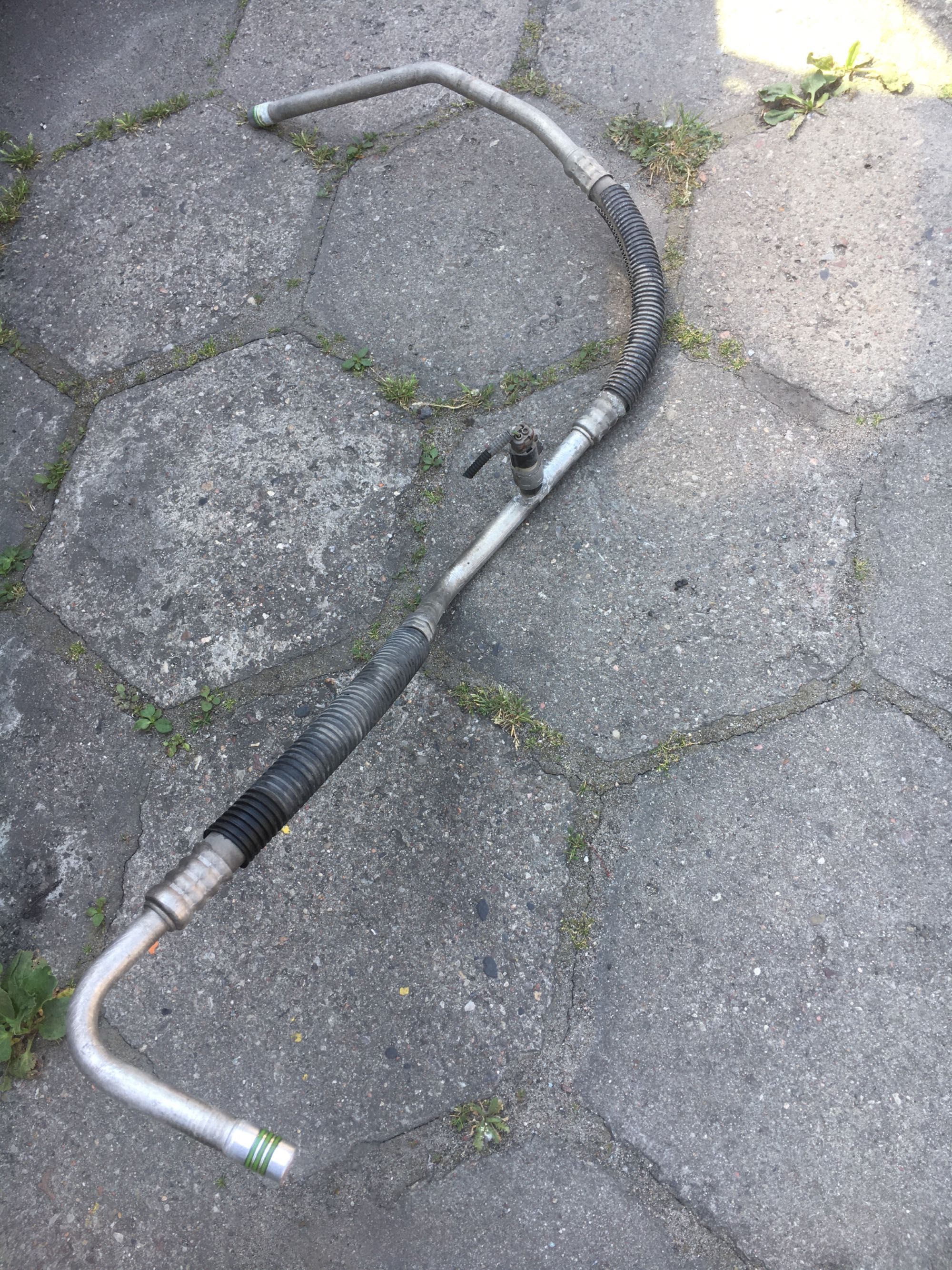 Ford Focus MK1 - przewód klimatyzacji