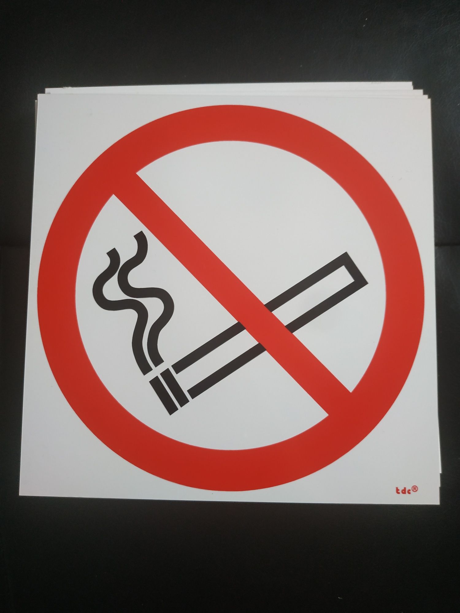Znak BHP zakaz palenia