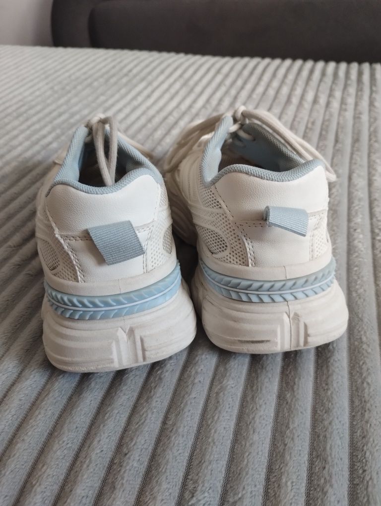 Buty DeeZee 36 białe