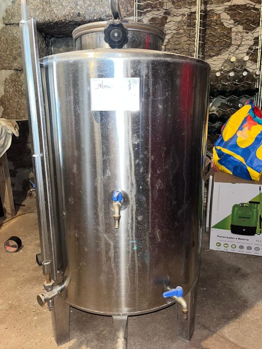 Cubas em inox de 250l, 120l e de 50l