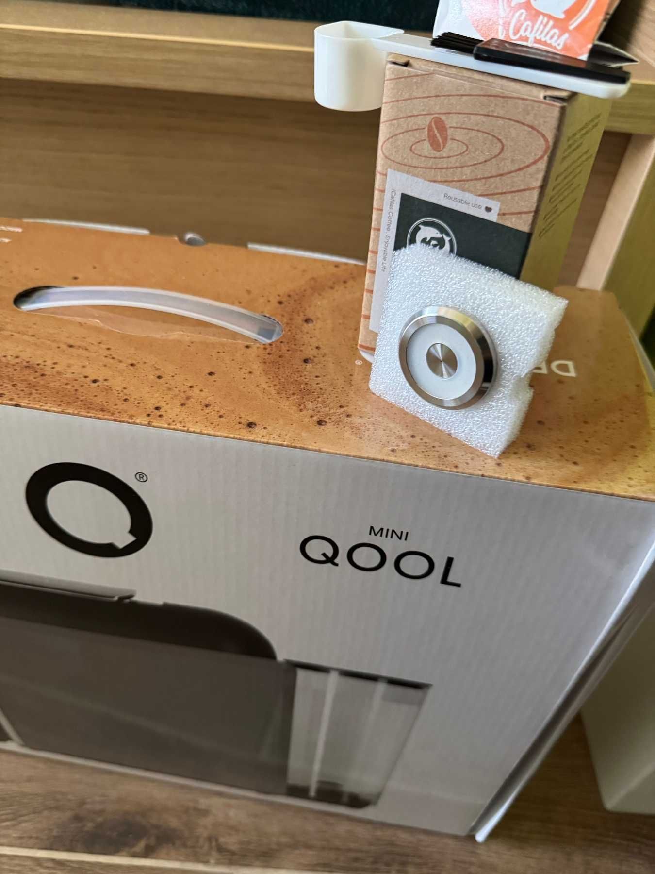 Ekspres Delta Q mini Qool z Kapsułką wielorazową (stal nierdzewna)