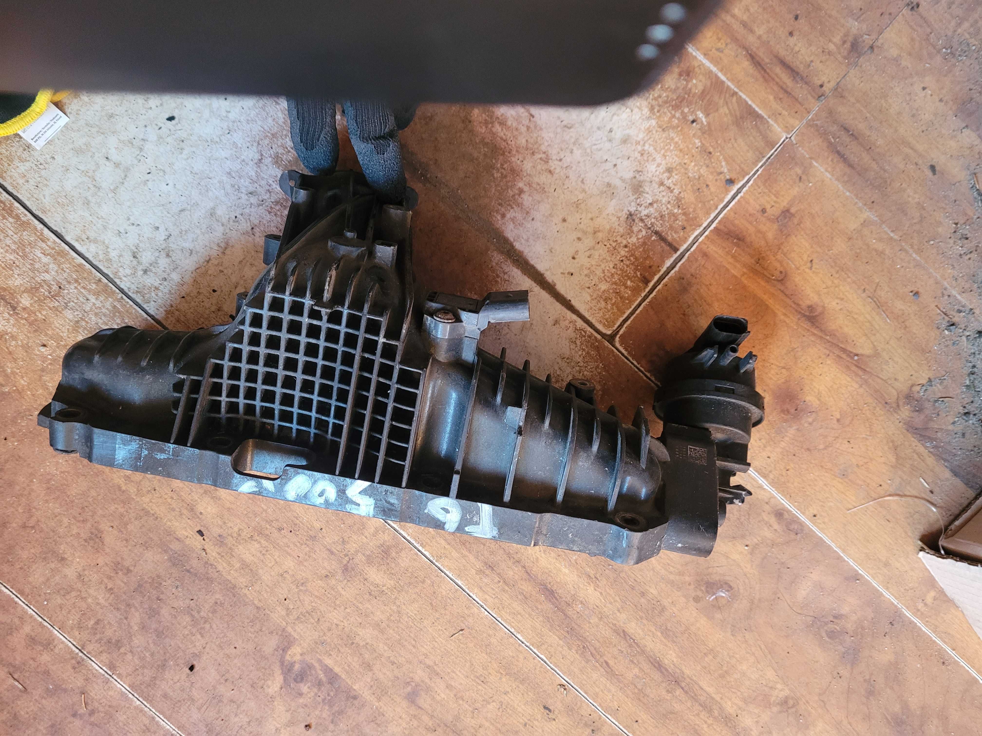 Kolektor ssący VW T6 2.0 tdi 04L