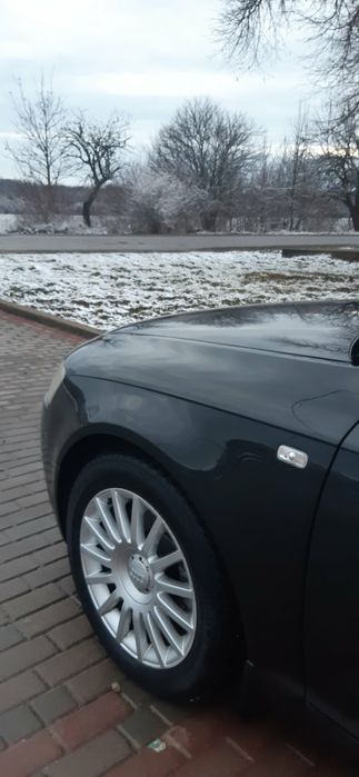 Продасться Ауді А6 с6 седан 2004р. Має непоганий вид.