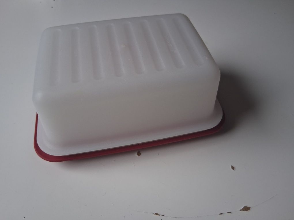Maselniczka tupperware