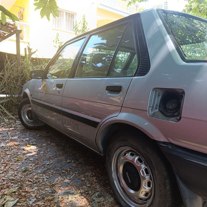 Vendo carro Corolla 85