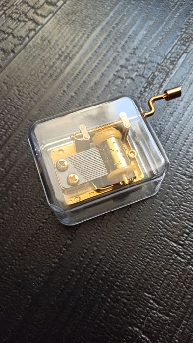 Прозраяная Музыкальная шкатулка шарманка новый год музыкальная коробка