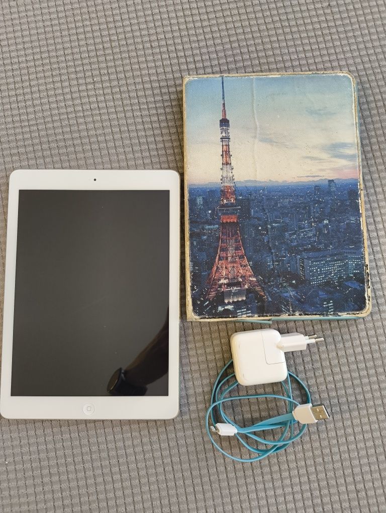Продам планшет Ipad air