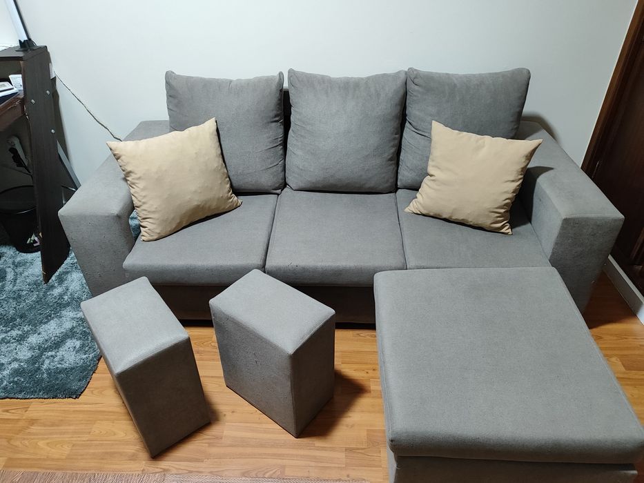 (MUDANÇA DE PREÇO) Sofá Chaise Reversível com 2 puffs
VIANA