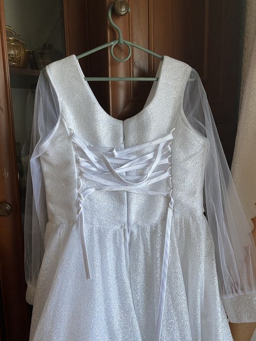 Весільна сукня з блискітками