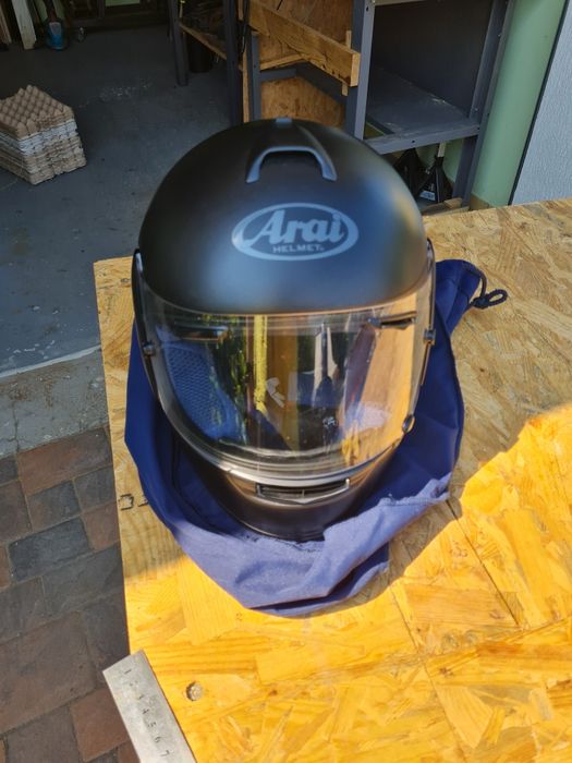 Мотошолом Arai Chaser