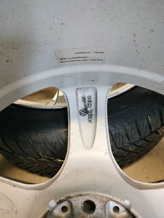 koła AVERSUS 18 cali 5x112 Audi VW Mercedes  225/40r18 ZIMA JAK NOWE!!