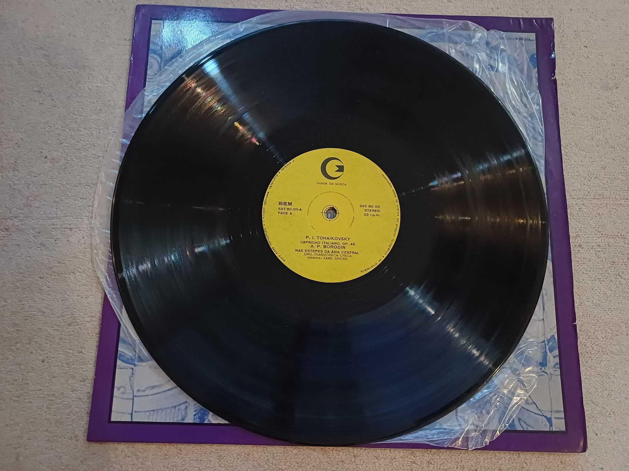 Vinil Glinka (Russlan), Borodin (In the steppes), Tchaikovsky (It cap)