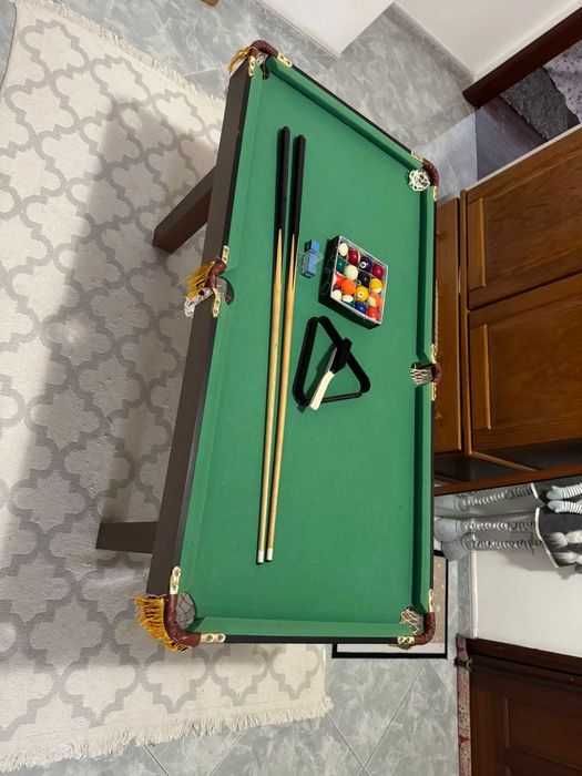 Snokker crianca em muito bom estado