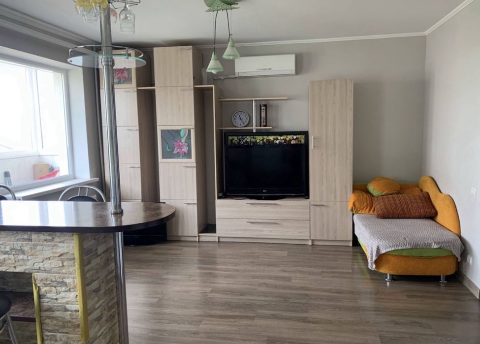 Здається 3 кім квартира р-н Жадова