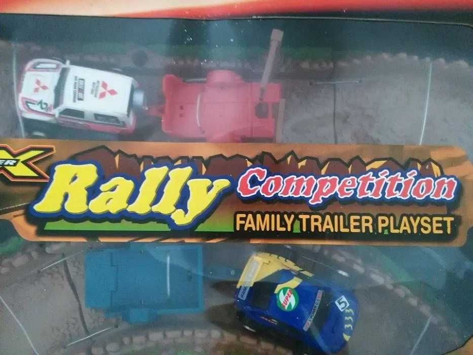 Brinquedo Pista Rally Competition Family Trailer Playset SELADO