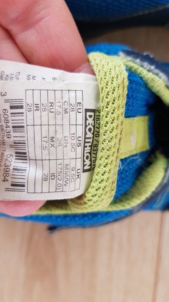 Buty decathlon 28 trekkingowe sportowe 17,7 cm na jesień