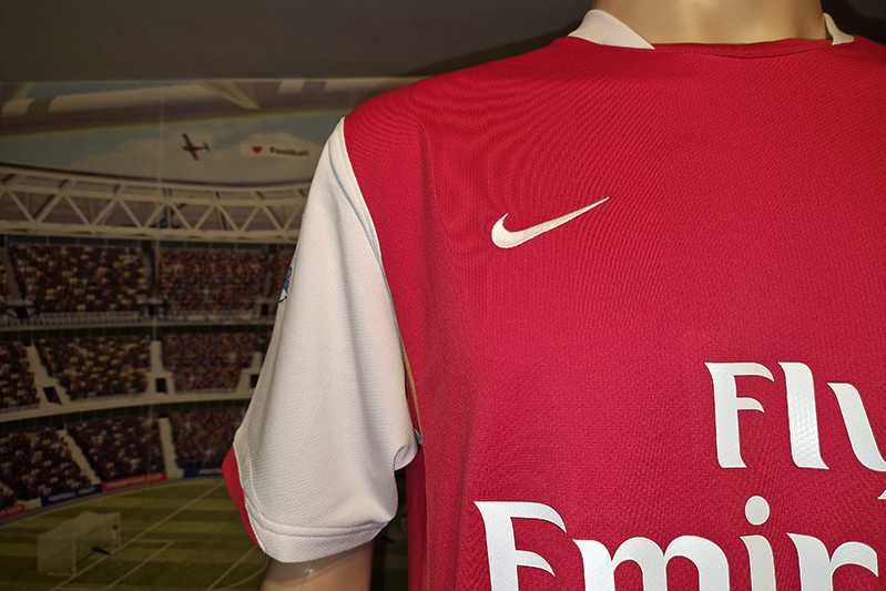 Arsenal F.C. Nike Fit 2006-08 home #25 Emmanuel Adebayor size: L-183