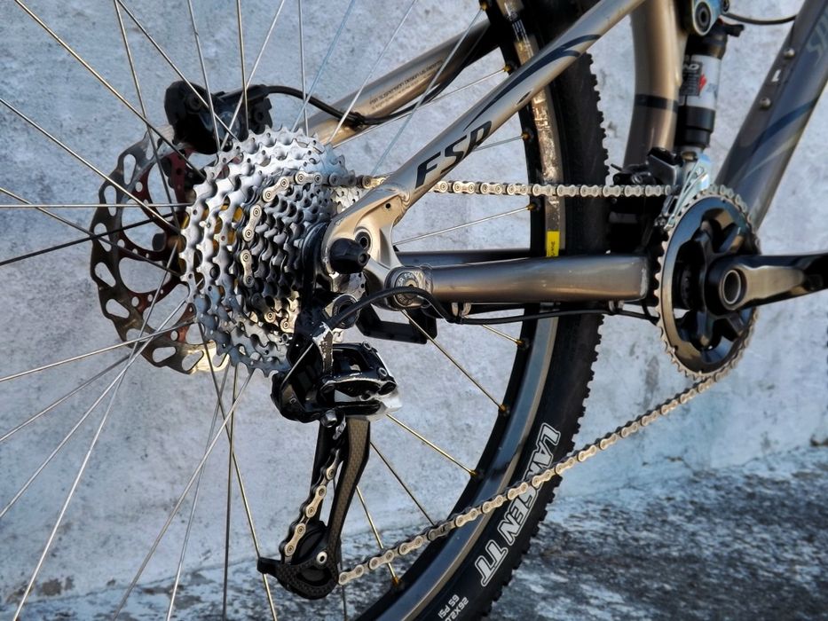 Bicicleta BTT Specialized StumpJumper Comp - Tamanho L - Roda 26"