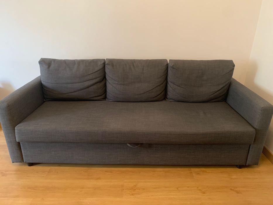 Sofá cama de 3 lugares com arrumação