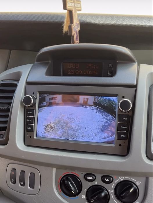 Штатна магнітола opel vivaro renault trafic nissan primaster віваро