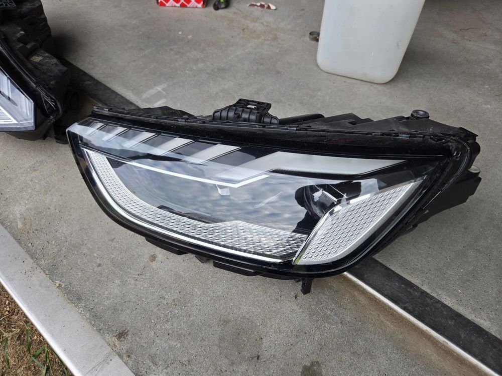 Audi A4 B9 lift 8WO 19- lampy matrix full led eu