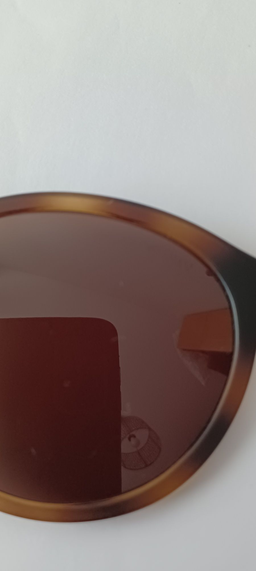 Lentes escuras iman Emporio Armani