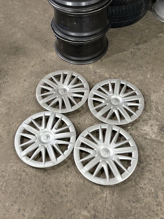 Оригінальні ковпаки R15 Peugeot (Пежо). Комплект. Гарний стан!