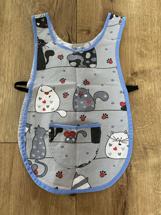 Fartuszek plus śliniaczek 92-98