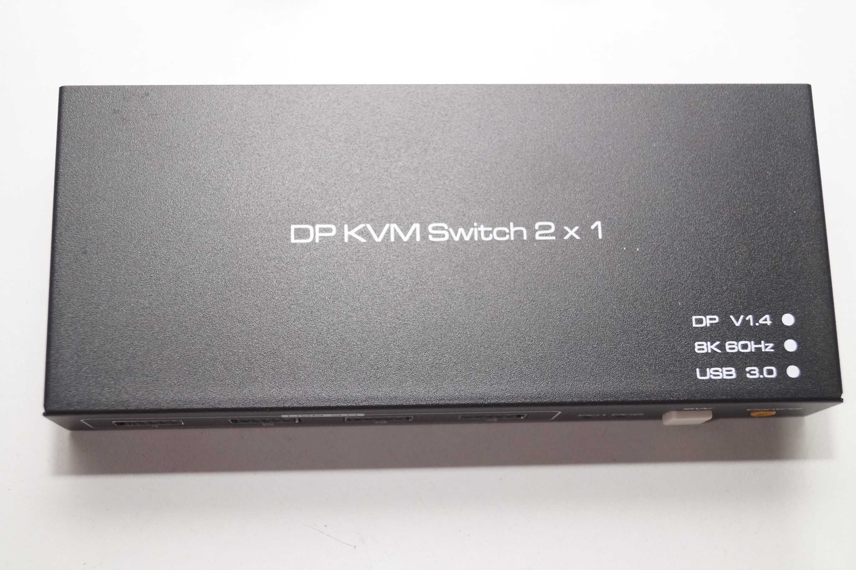 1465 Switch KVM USB + DP Przełącznik 8K 60Hz USB 3.0 DisplayPort